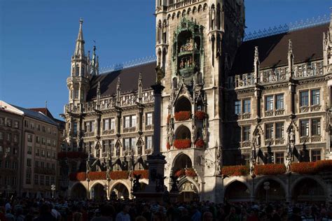 Marienplatz: the heart of the city | simply Munich