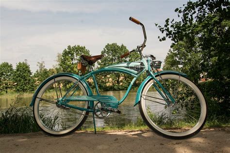 How To Restore A Vintage Schwinn Bicycle || BicycleRestorationHD