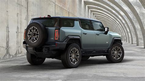 GMC HUMMER EV SUV Edition 1 reservations sold out in 10 minutes | Fox ...