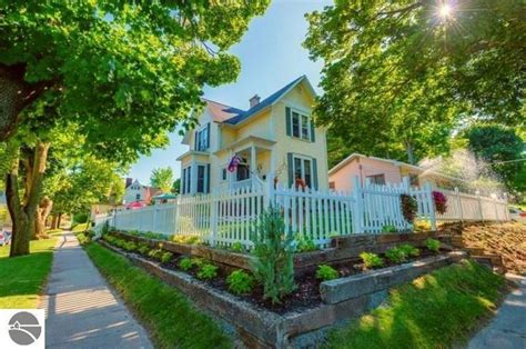 Look inside the $675,000 idyllic, eclectic Manistee home near downtown