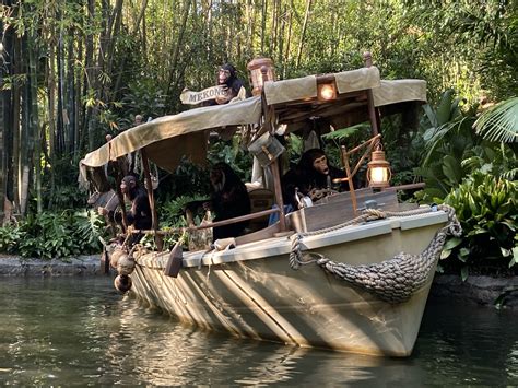 REVIEW: Disneyland’s Jungle Cruise redo succeeds while preserving kitschy spirit - Theme Park ...