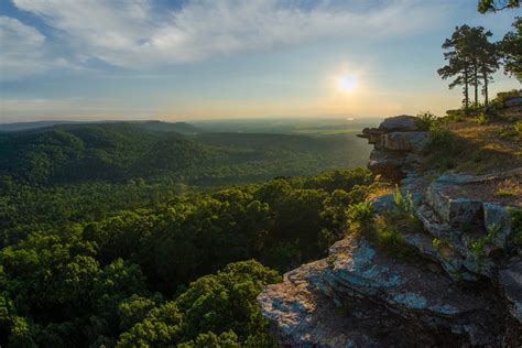 A Crag overlooking the Ozark Mountains of Arkansas [OC][3000x2000 ...