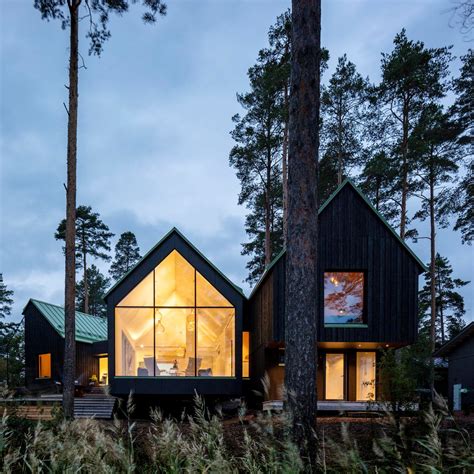 It May Look Like a Vacation Home, but This Finnish House Is Built for ...