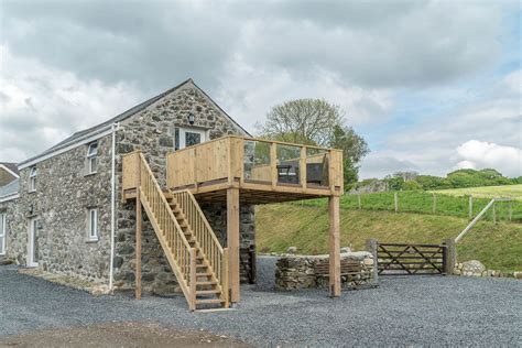 NEW HOLIDAY COTTAGES | LLYN PENINSULA | Dioni Holiday Cottages