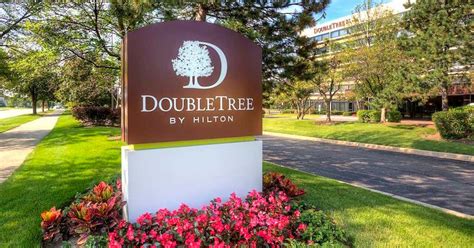 Doubletree By Hilton Hotel Newark Airport, Newark | Roadtrippers