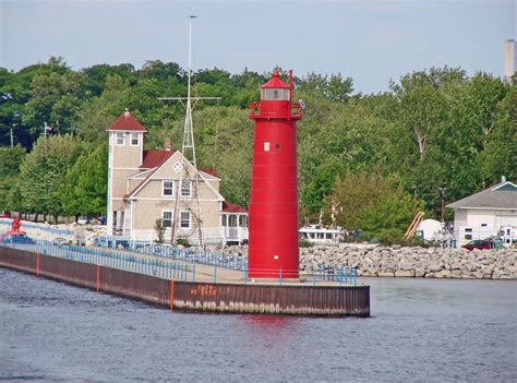 Muskegon South Pierhead Lighthouse, MI | Muskegon South Pier… | Flickr