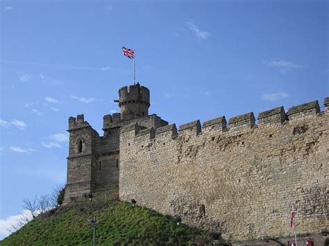 Medieval Britain: Lincoln Castle. History, Facilities and Opening Hours.