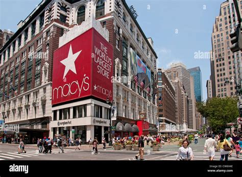 Macy's Herald Square midtown Manhattan world's largest store New York ...