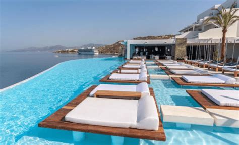 Best Luxury Hotels In Mykonos 2022