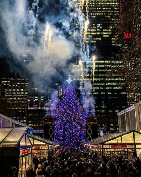 Bryant Park Christmas tree