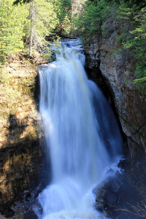 Top of Miners Falls at Pictured Rocks National Lakeshore, Michigan ...