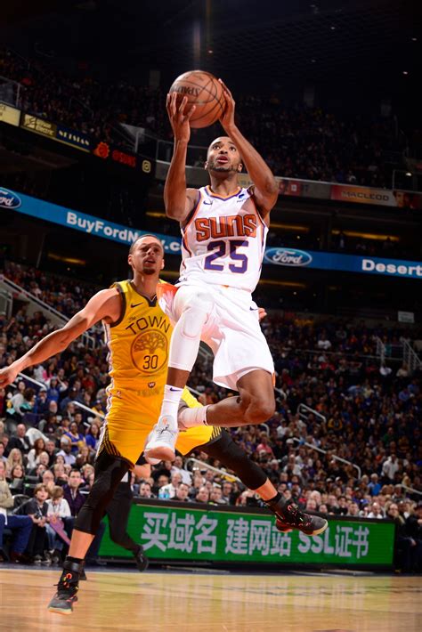 December 31, 2018: #SunsVsWarriors Photo Gallery | NBA.com