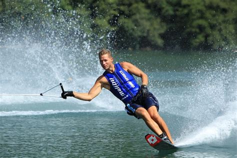 The Do’s and Don’ts When You Jet Skiing in Dubai - Susan C. Foster