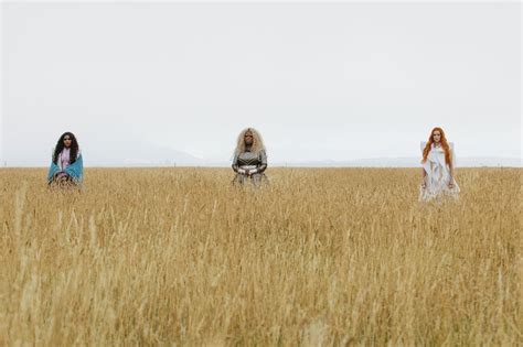 A Wrinkle In Time Trailer Teases Ava DuVernay's Fantasy Film | Collider