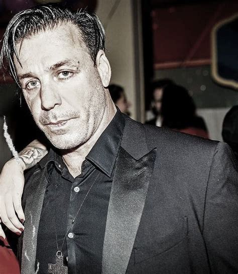 LOOK AT THIS GORGEOUS PICTURE OF TILL LINDEMANN. | Lindemann, Till lindemann, Ich bin immer für ...