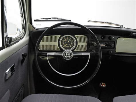 1971 Volkswagen Beetle interior | Volkswagen, Volkswagen beetle, Vw beetles