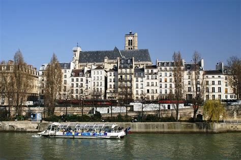 P16/Seine River and Quai de l'Hotel De Ville/ | Seine River … | Flickr