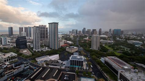 Hawaii Opens Shelters as Hurricane Douglas Approaches the Islands | The ...