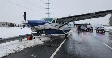 Small plane makes emergency landing on snowy Virginia highway – DNyuz