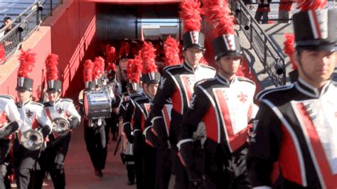 The Craziest Marching Band Formations — Musicnotes Now