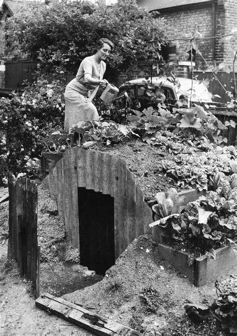 Backyard Bunkers of the Blitz: Pictures of How London Families Lived in ...