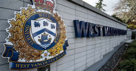 Drunk driver exchanges gunfire with West Vancouver police officers