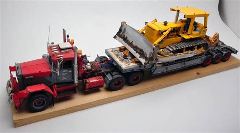 Pin by Tim on Model trucks | Model truck kits, Plastic model kits, Big ...