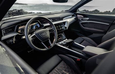 2025 Audi Q8: News Flagship SUV Reviews – Vehicle SUV