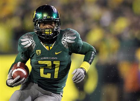 Oregon Football: Ranking the Ducks' 2010-2011 Uniforms | Bleacher ...