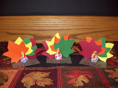 Thanksgiving Crafts: Thanksgiving Place Card Holders