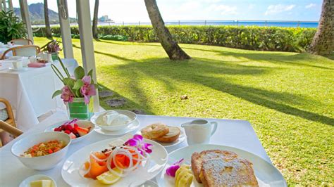 Sunrise Breakfast | Halekulani Hotel