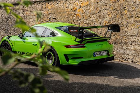 Porsche 911 GT3 RS Receives A Performance Boost from Manthey Racing ...