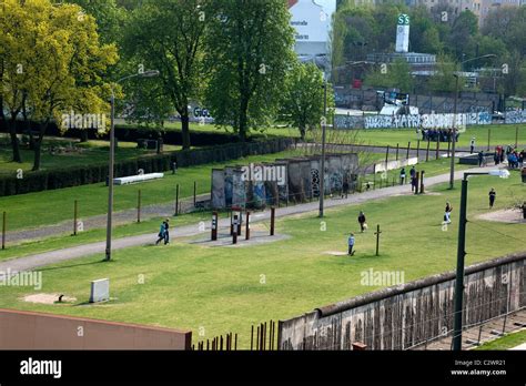 The Berlin Wall at Bernauerstrasse Stock Photo - Alamy