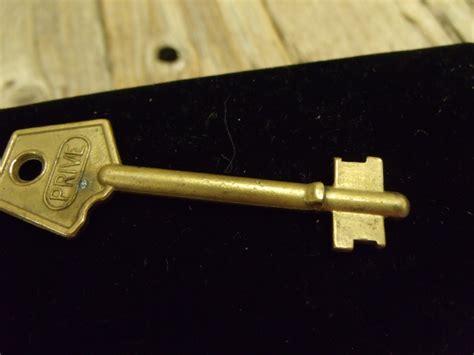 Prive Brass Double Sided Skeleton Key Vintage by Fizzybiskit