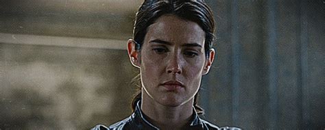 spiderliliez | Cobie Smulders (as Major Turner) Tom Cruise (as...