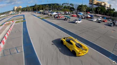 The World’s First Manned Aerobatic Racing Drone Is Really Impressive