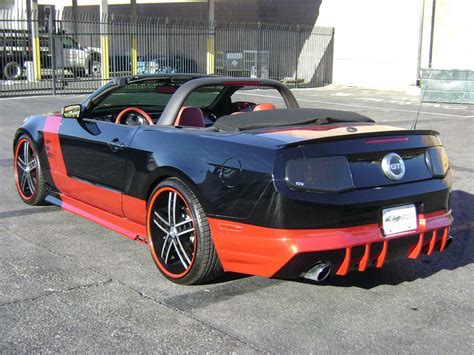 2010 FORD MUSTANG CUSTOM CONVERTIBLE - Rear 3/4 - 94199