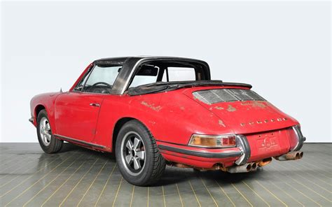 The Uplifting Story of How Porsche Brought A Rusty 1967 911 S Targa Back to Life - autoevolution