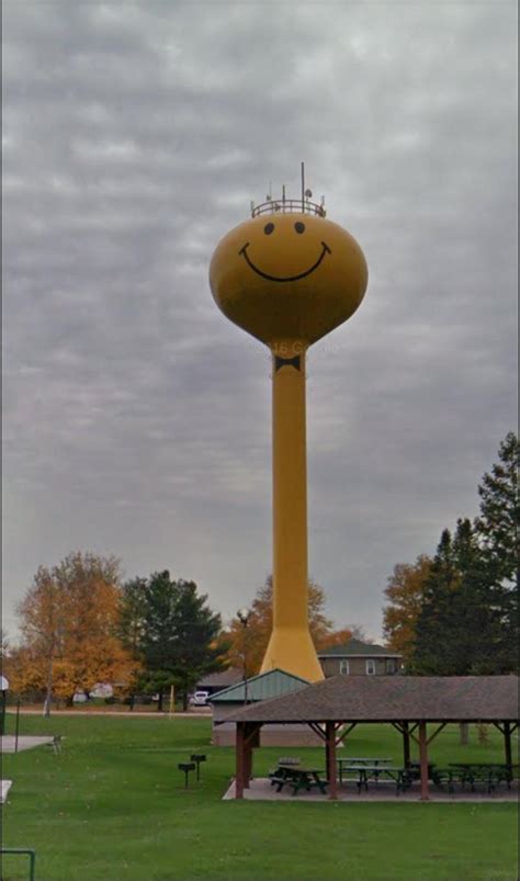 Ashley, Indiana Water tower. Town also sometimes called Home of the Smiley Face. : r/MildlyScary