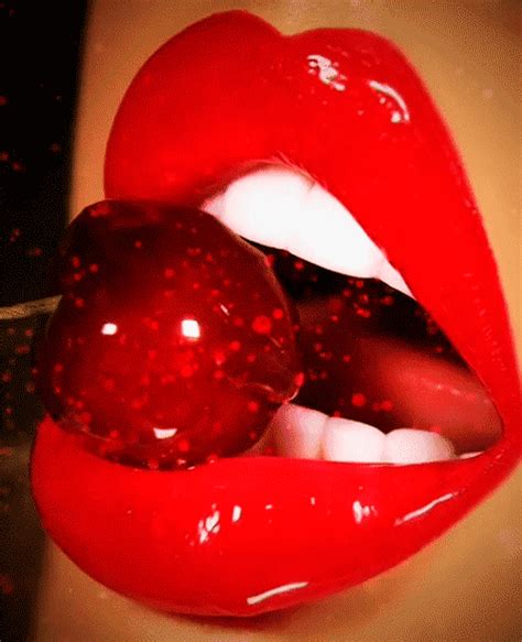 Pin by 👑🍀👑AnGềLiQuE💖 on РОМАНТИКА-2 | Beautiful lips, Red lips, Love heart images