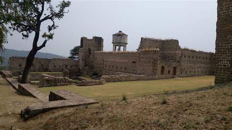 Nurpur Fort- History, Timing, Architecture, Entry Fee, Major Attraction ...