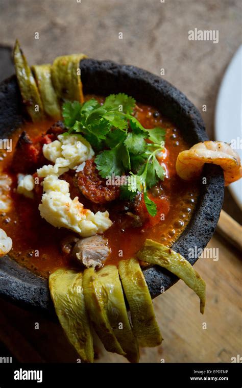 Molcajete hi-res stock photography and images - Alamy