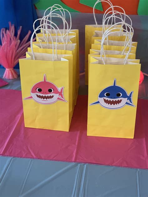 Baby Shark Party Favors - DIY Baby Shark Party Favors #babyboybirthday ...