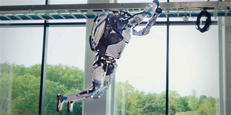 Watch Boston Dynamics' Atlas Robots Dominate a Parkour Course | Hypebeast