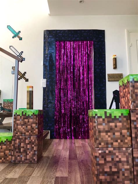 DIY Minecraft Nether Portal for a birthday party/ Hornaportaali Minecraft syntymäpäi ...