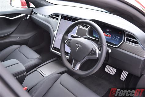 2018-tesla-model-s-p100d-interior - ForceGT.com