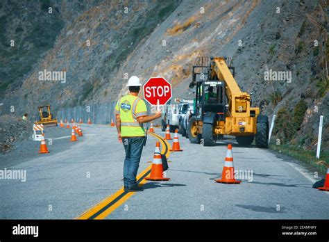 Highway construction worker us hi-res stock photography and images - Alamy