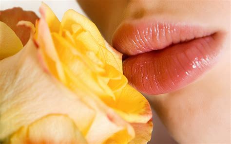 Download Woman Lips HD Wallpaper