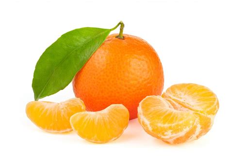 Premium Photo | Orange tangerine with leaf isolated