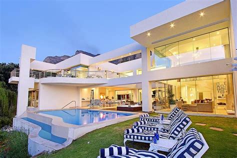 Properties for sale in Camps Bay, Cape Town, Western Cape, South Africa - Camps Bay, Cape Town ...